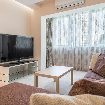 Private In Chayka Near The Sea Garden Апартаменты
