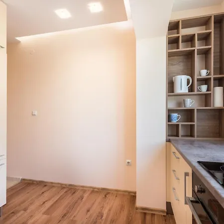Private In Chayka Near The Sea Garden Апартаменты Варна